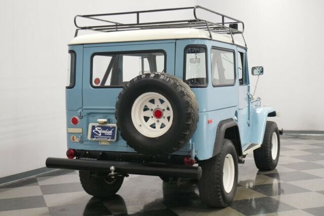 Toyota FJ Cruiser 1967 image number 12