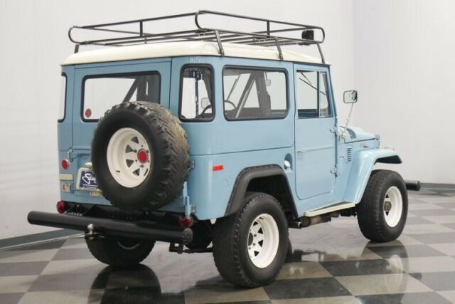 Toyota FJ Cruiser 1967 image number 13