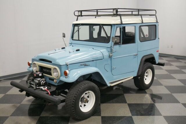 Toyota FJ Cruiser 1967 image number 21