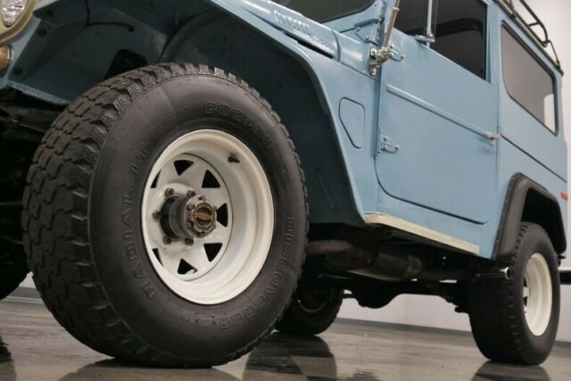 Toyota FJ Cruiser 1967 image number 23