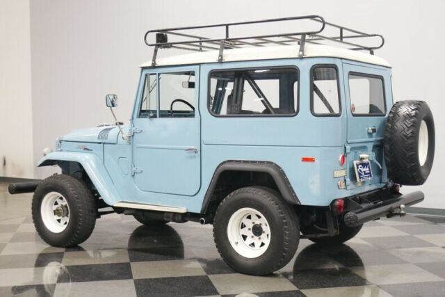 Toyota FJ Cruiser 1967 image number 32