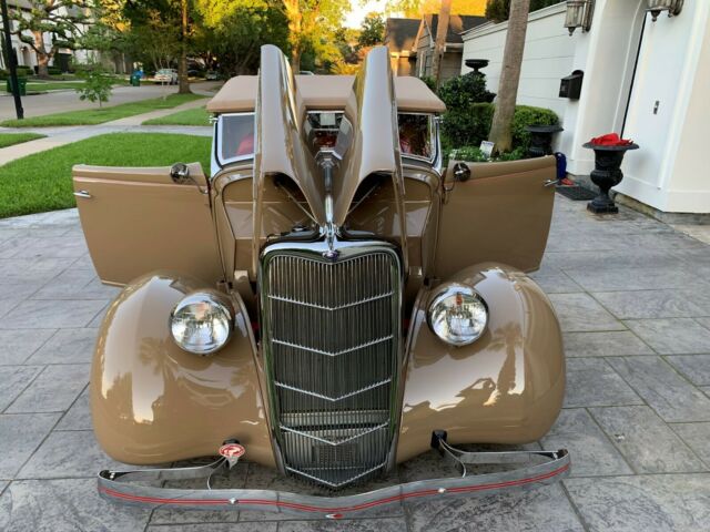 Ford Henry Ford All Steel Roadster 1935 image number 7