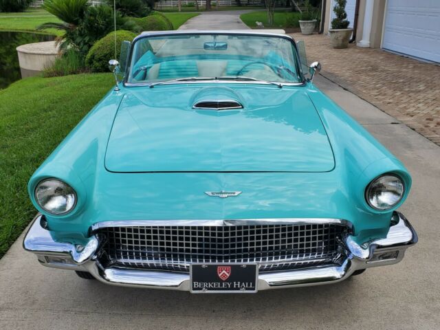 Ford Thunderbird 1957 image number 1