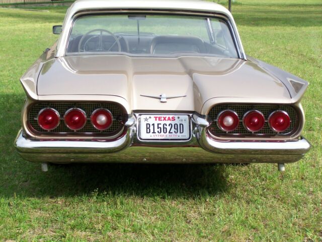 Ford Thunderbird 1960 image number 10