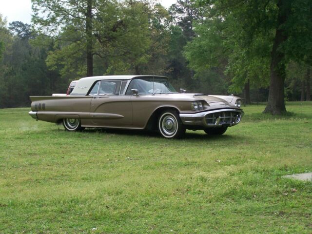 Ford Thunderbird 1960 image number 12