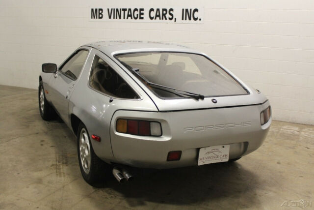 Porsche 928 1979 image number 27