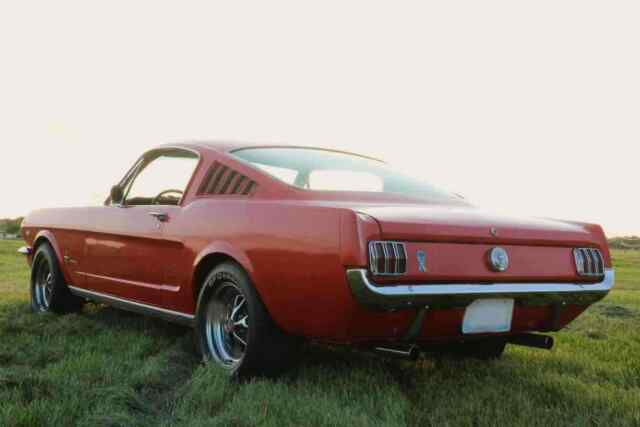 Ford Mustang 1965 image number 1