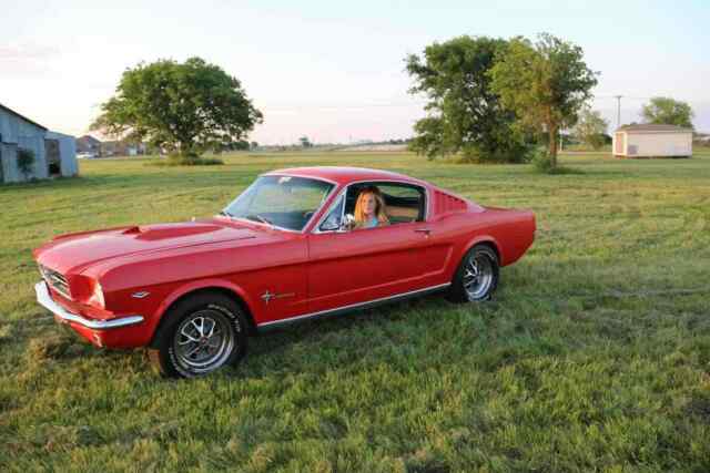 Ford Mustang 1965 image number 26