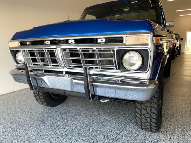 Ford F-250 1976 image number 14