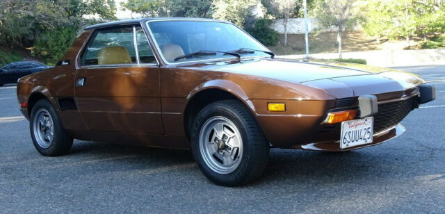 Fiat X-1/9 1977 image number 2