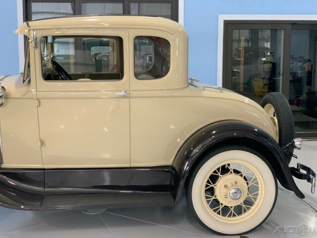 Ford Model A 1930 image number 18