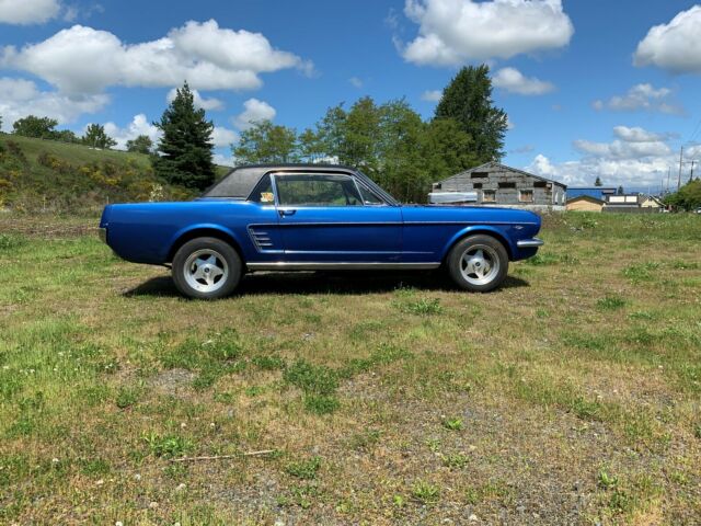 Ford Mustang 1966 image number 26