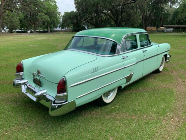 Lincoln Capri 1954 image number 28