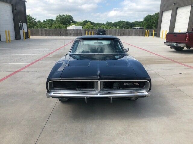 Dodge Charger 1969 image number 2