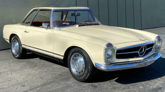 Mercedes-Benz SL-Class 1967 image number 24