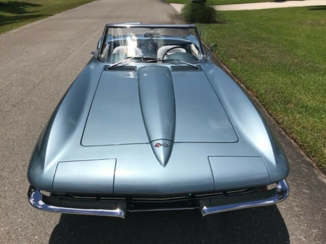 Chevrolet Corvette 1967 image number 0