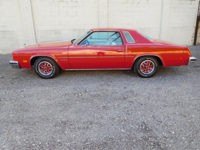 Oldsmobile Cutlass 1977 image number 27