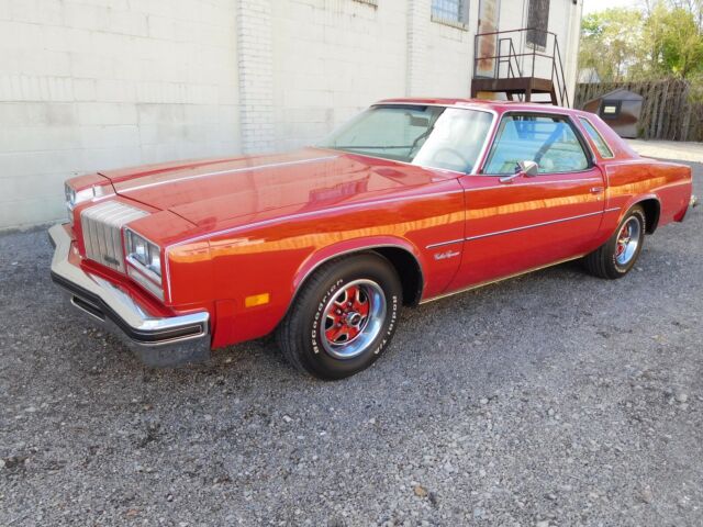 Oldsmobile Cutlass 1977 image number 28