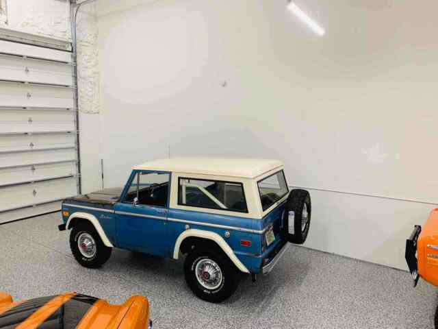 Ford Bronco 1974 image number 10