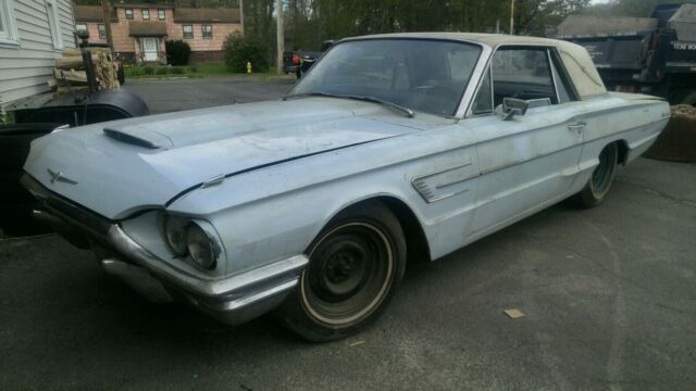 Ford Thunderbird Hardtop 1965 image number 0