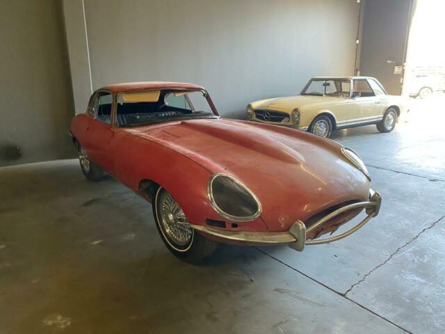 Jaguar E-Type 1966 image number 2