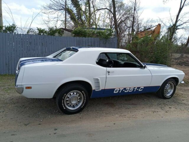 Ford Mustang 1969 image number 2