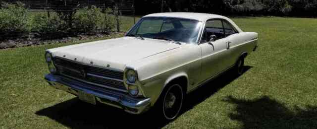 Ford Fairlane 1966 image number 23