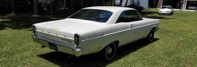 Ford Fairlane 1966 image number 26