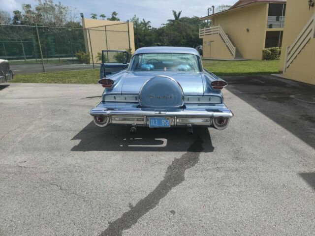 Oldsmobile Ninety-Eight 1959 image number 2