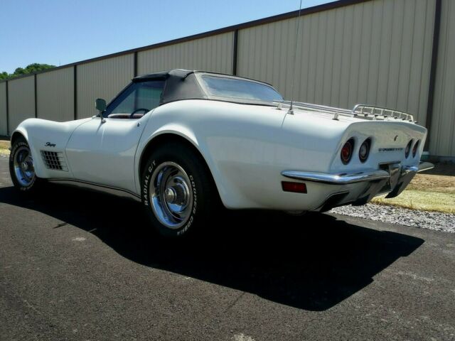 Chevrolet Corvette 1971 image number 27