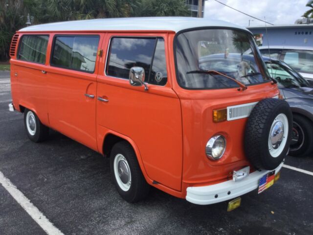 Volkswagen Bus/Vanagon 1973 image number 0