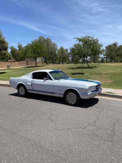 Ford Mustang 1965 image number 1