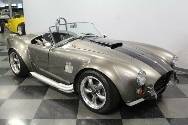 Shelby Cobra 1965 image number 17