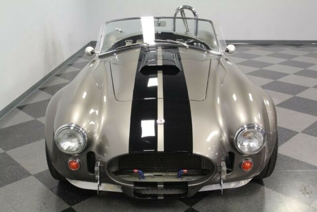 Shelby Cobra 1965 image number 19