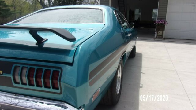 Dodge Dart 1971 image number 2