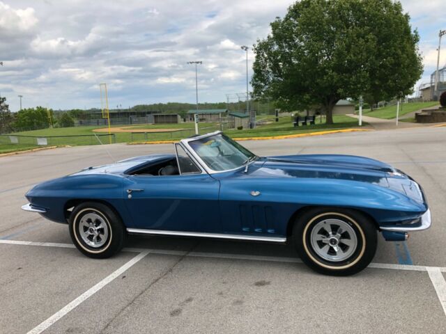 Chevrolet Corvette 1965 image number 7