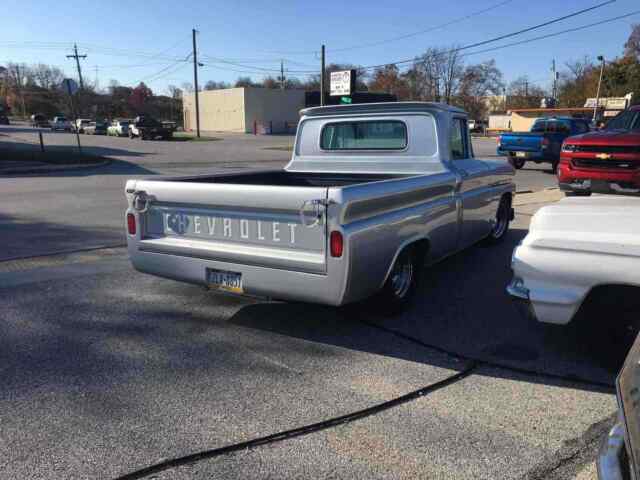 Chevrolet C10 1961 image number 1