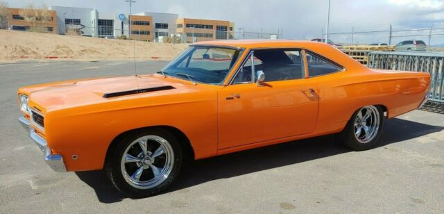 Plymouth Road Runner 1968 image number 0