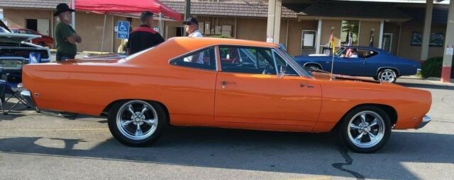 Plymouth Road Runner 1968 image number 1