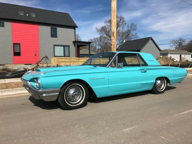 Ford Thunderbird 1964 image number 0