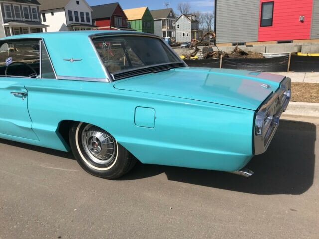 Ford Thunderbird 1964 image number 34