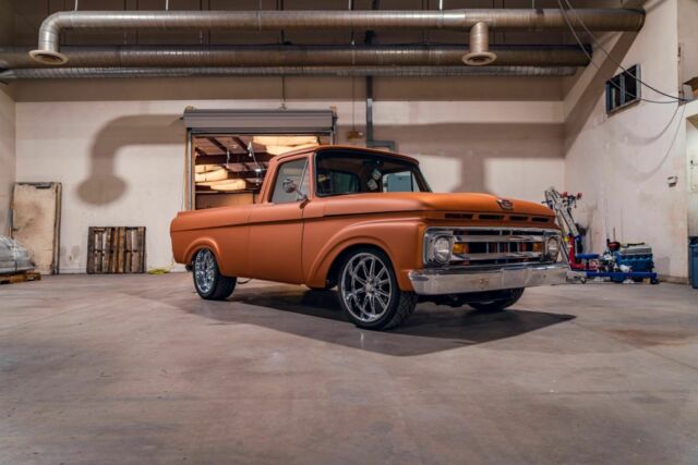 Ford F-100 1961 image number 14