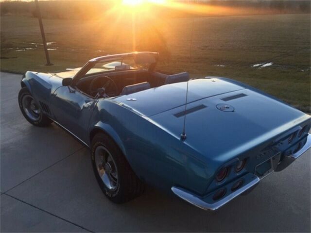 Chevrolet Corvette 1969 image number 7