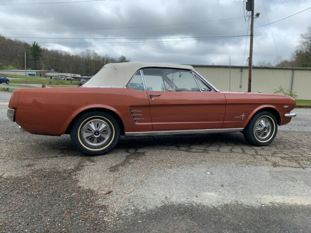 Ford Mustang 1966 image number 27