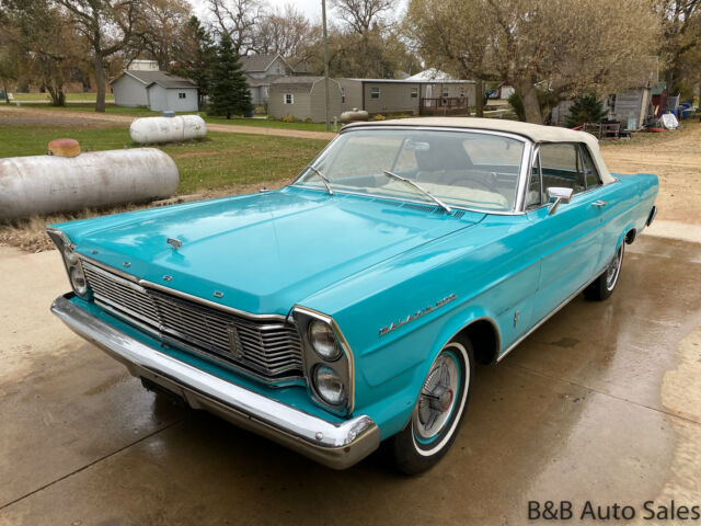 Ford Galaxie 1965 image number 26