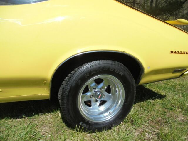 Oldsmobile Cutlass 1970 image number 22