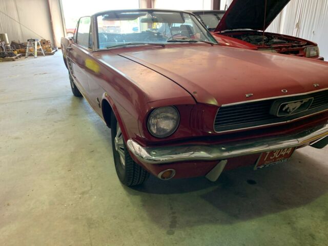 Ford Mustang 1966 image number 2