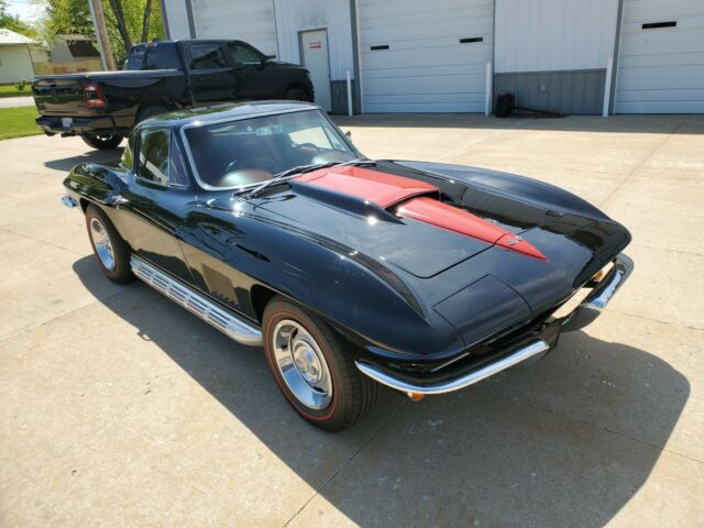 Chevrolet Corvette 1967 image number 2