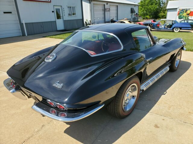 Chevrolet Corvette 1967 image number 26