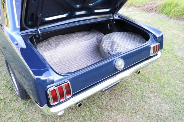 Ford Mustang 1966 image number 22